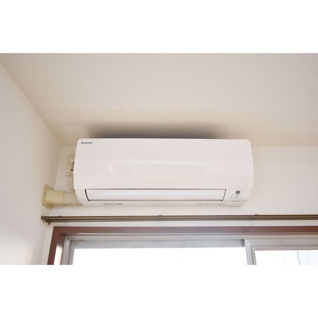 Room image 13