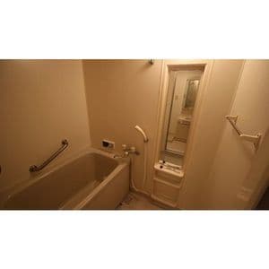 Room image 15