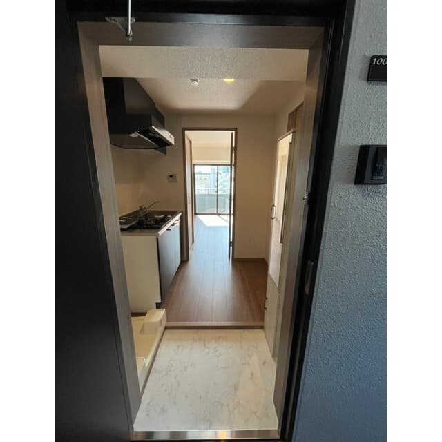 Room image 10