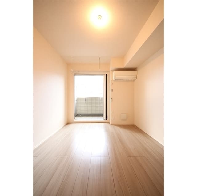 Room image 16
