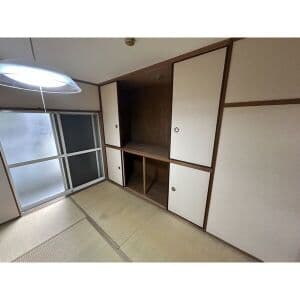 Room image 12