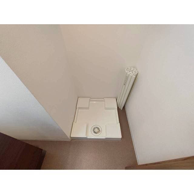 Room image 16