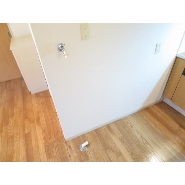 Room image 16