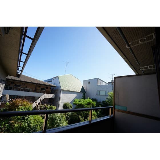 Room image 11