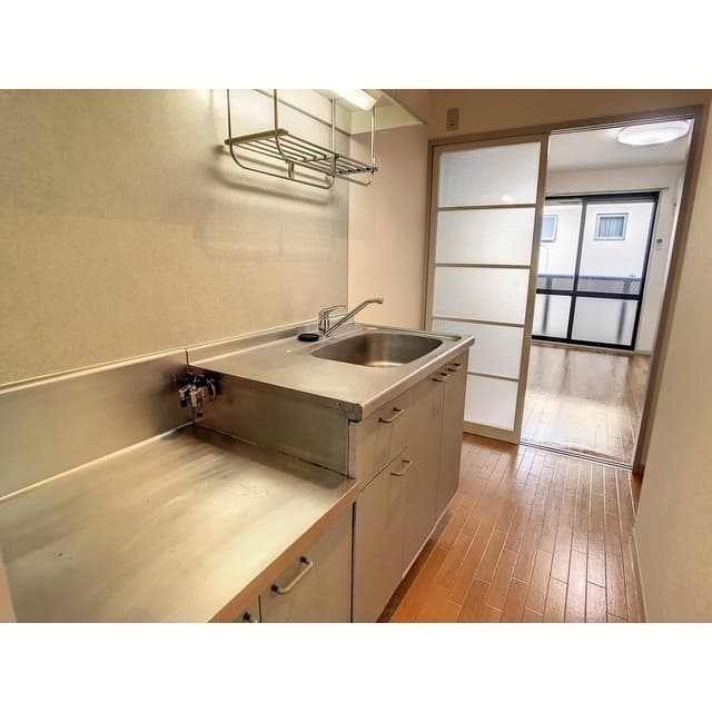 Room image 10
