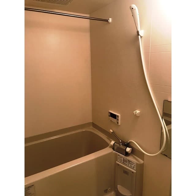 Room image 11