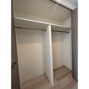 Room image 14