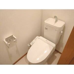 Room image 10