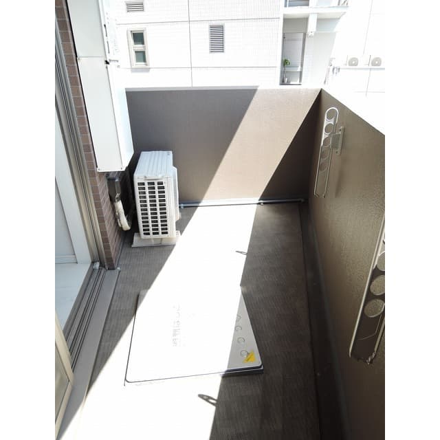 Room image 11