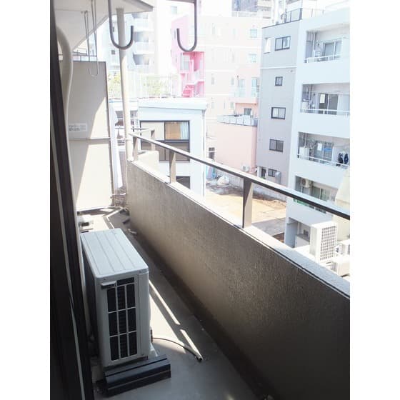 Room image 14