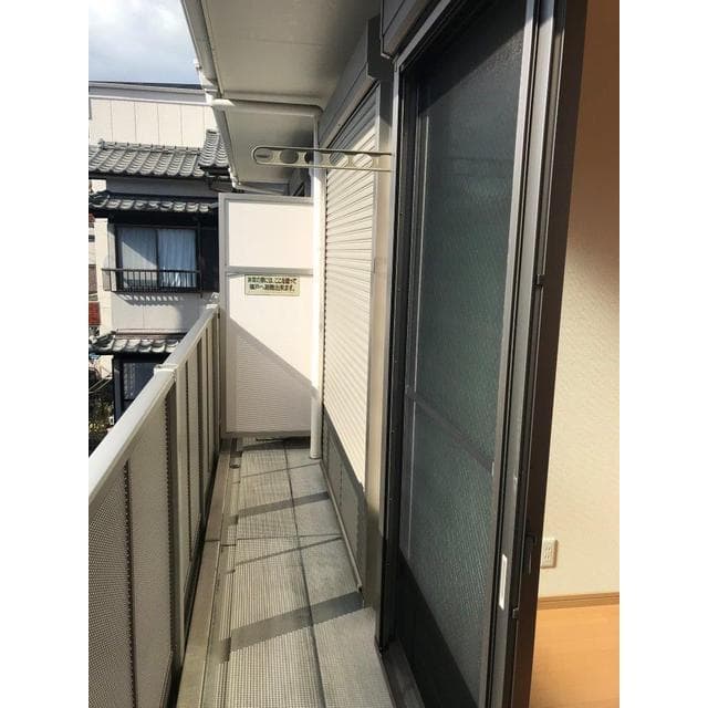 Room image 10