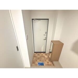 Room image 13