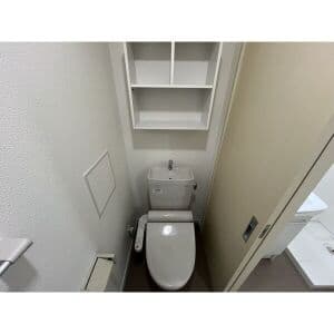 Room image 16