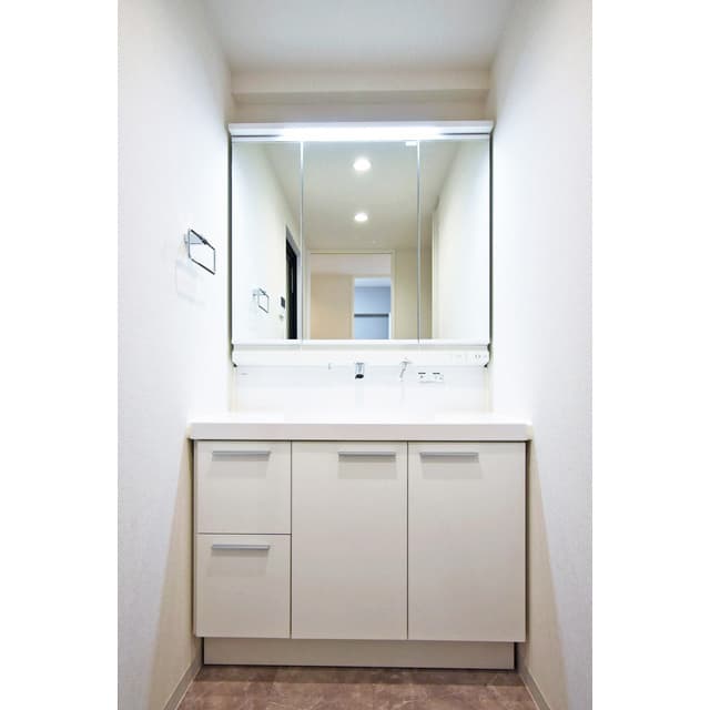 Room image 15