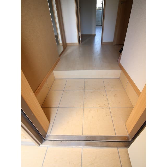 Room image 13