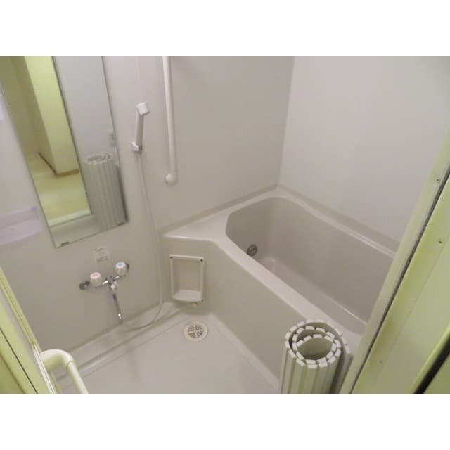 Room image 10