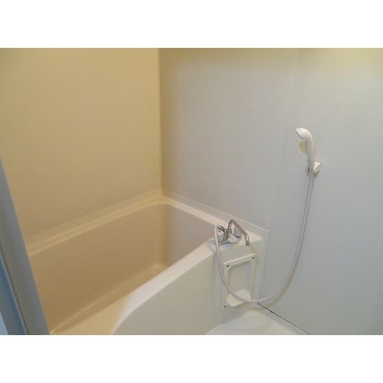 Room image 10