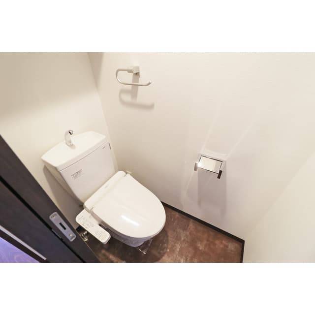 Room image 13