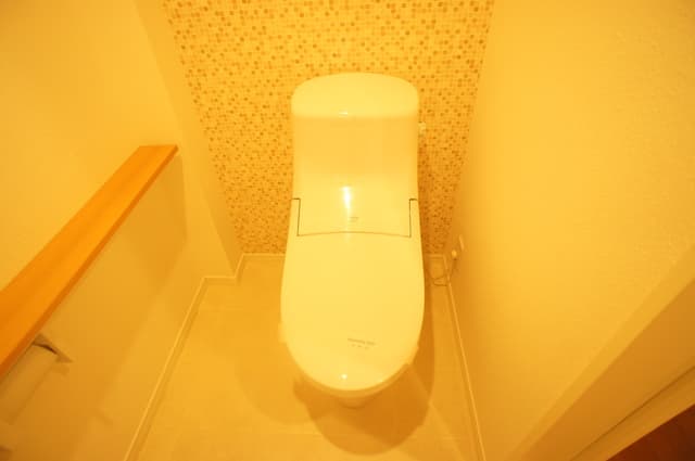 Room image 8