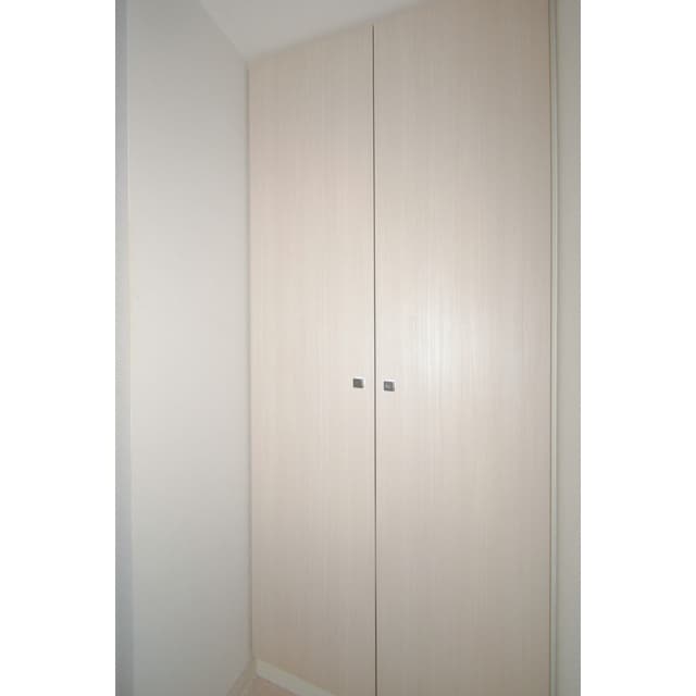 Room image 15