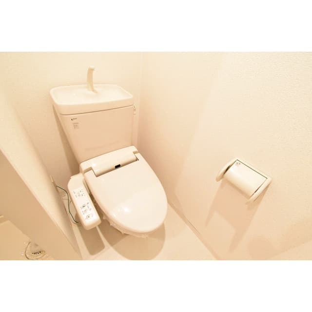 Room image 10