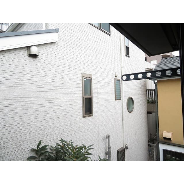 Room image 15