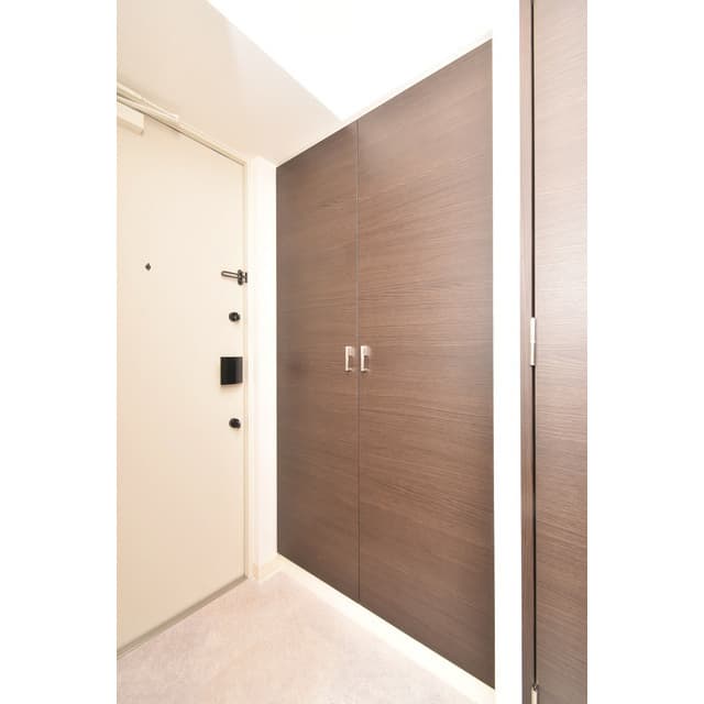 Room image 15