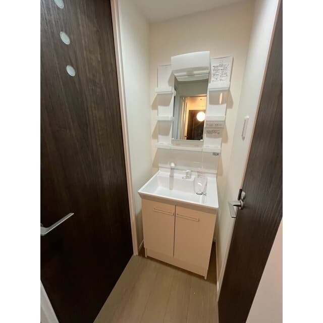 Room image 14