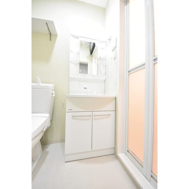 Room image 11
