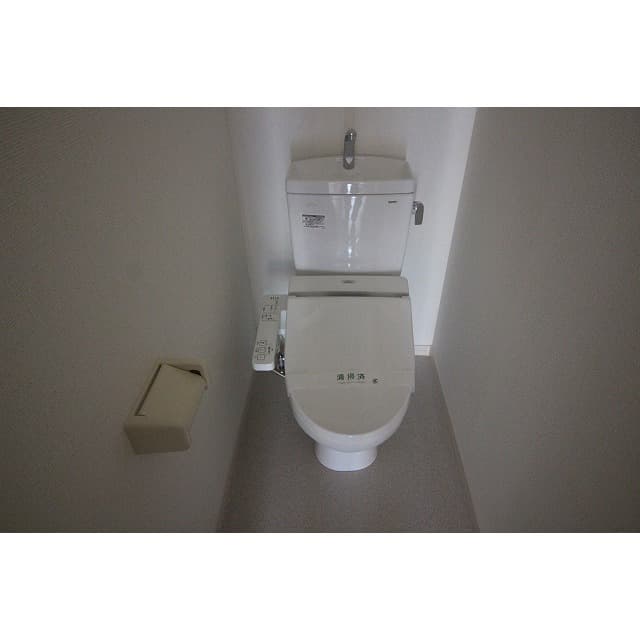 Room image 14