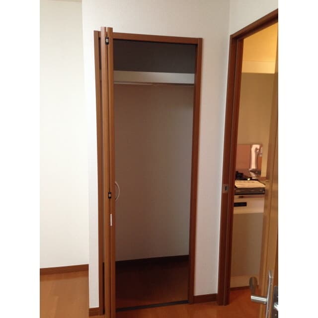 Room image 14
