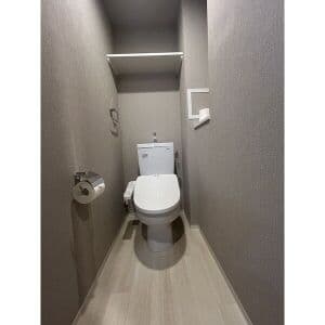 Room image 16