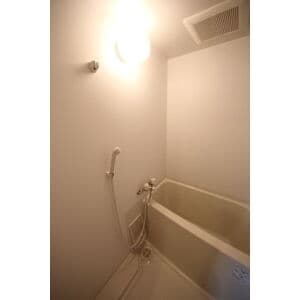 Room image 13
