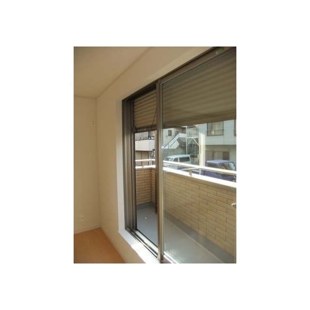 Room image 8