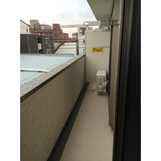 Room image 11