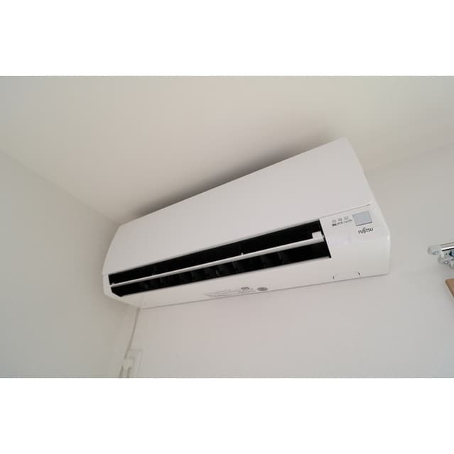 Room image 13