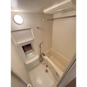 Room image 13