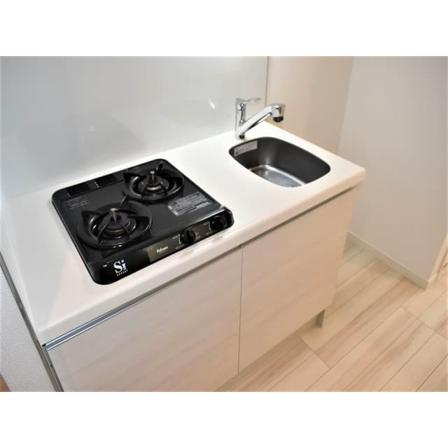 Room image 15