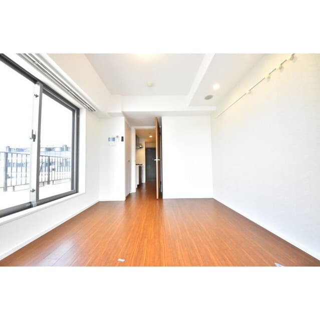 Room image 14