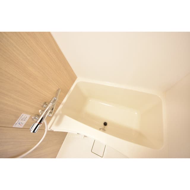 Room image 14