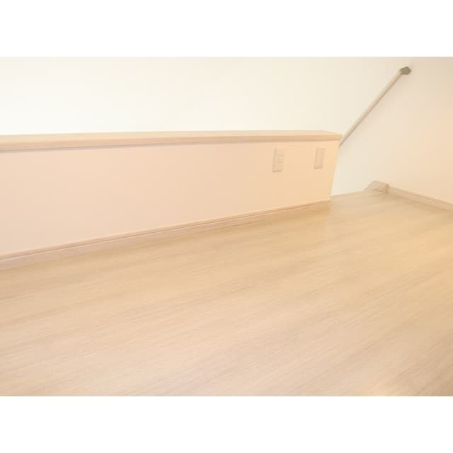 Room image 16