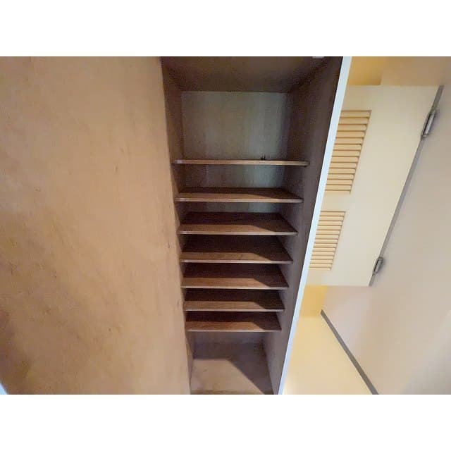 Room image 13