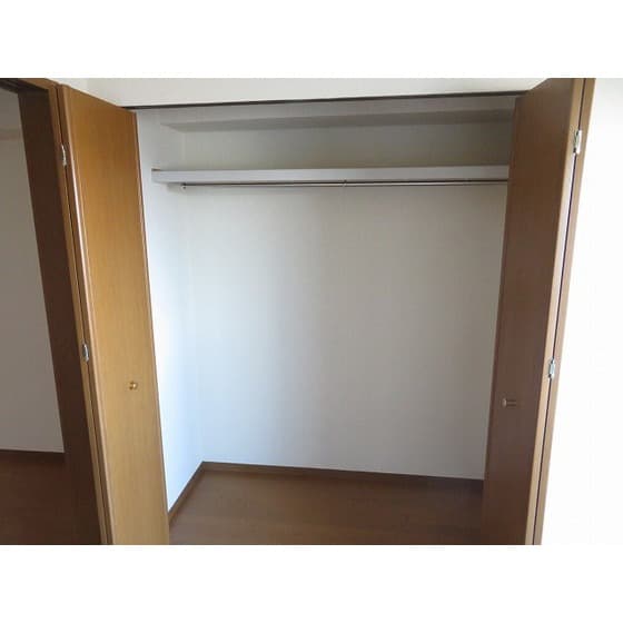 Room image 14