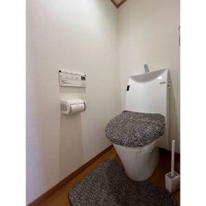 Room image 9
