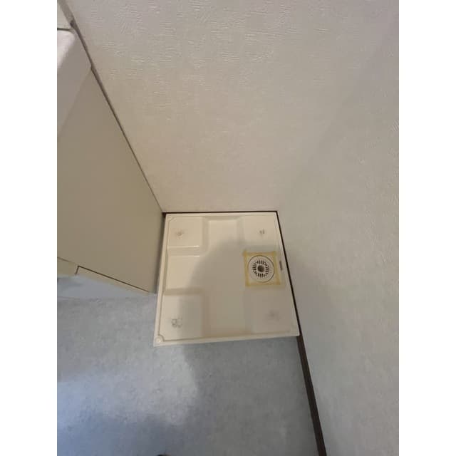 Room image 13
