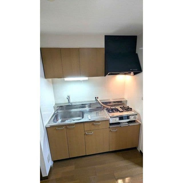 Room image 16