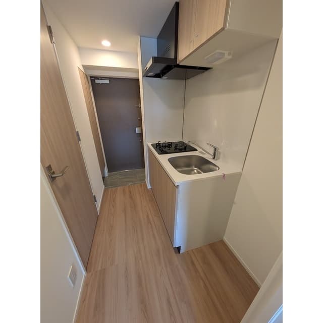 Room image 12