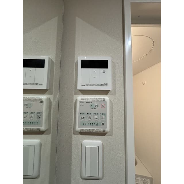Room image 10