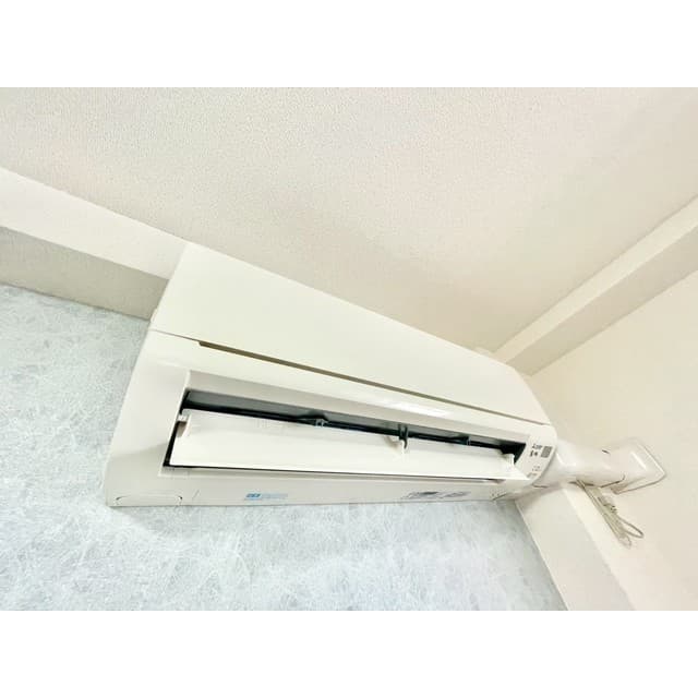 Room image 13
