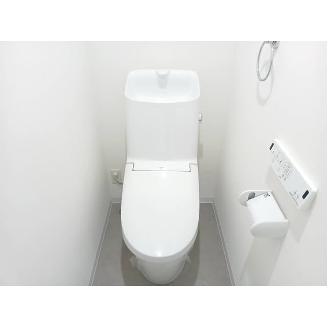 Room image 12